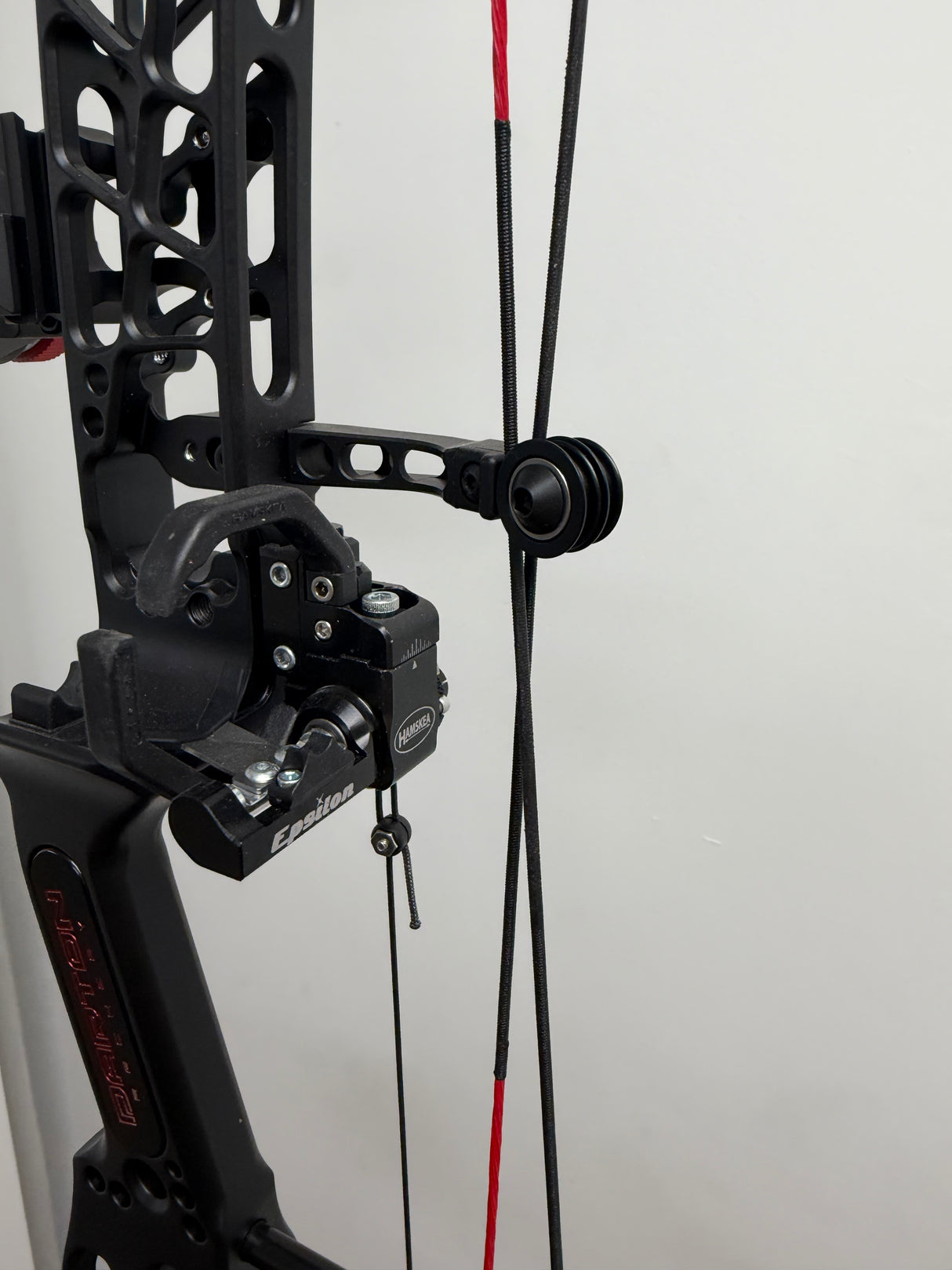 Darton Sequel 33 Compound Bow - Used
