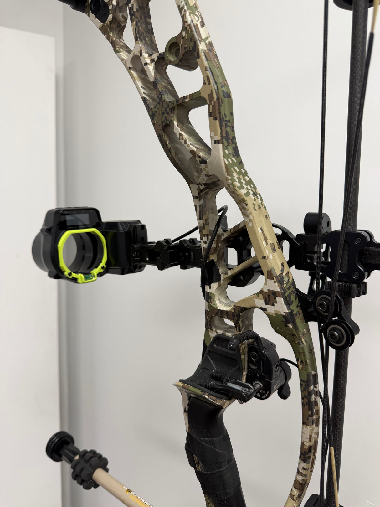 Hoyt Axius Ultra Compoud Bow - Used