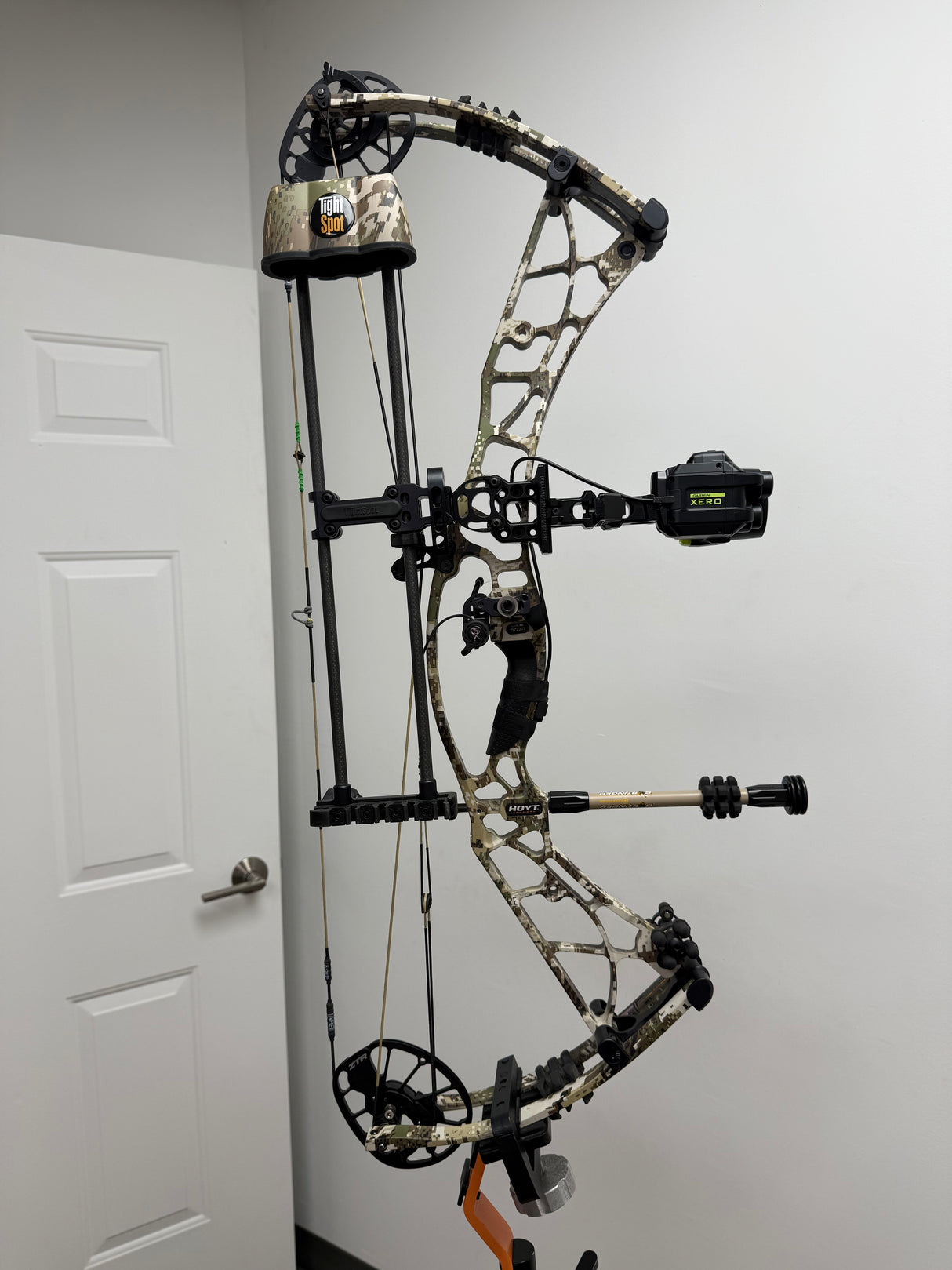 Hoyt Axius Ultra Compoud Bow - Used