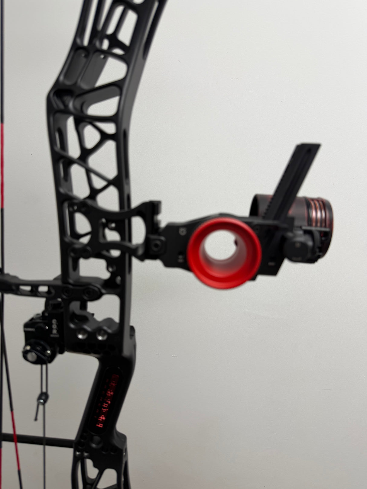 Darton Sequel 33 Compound Bow - Used