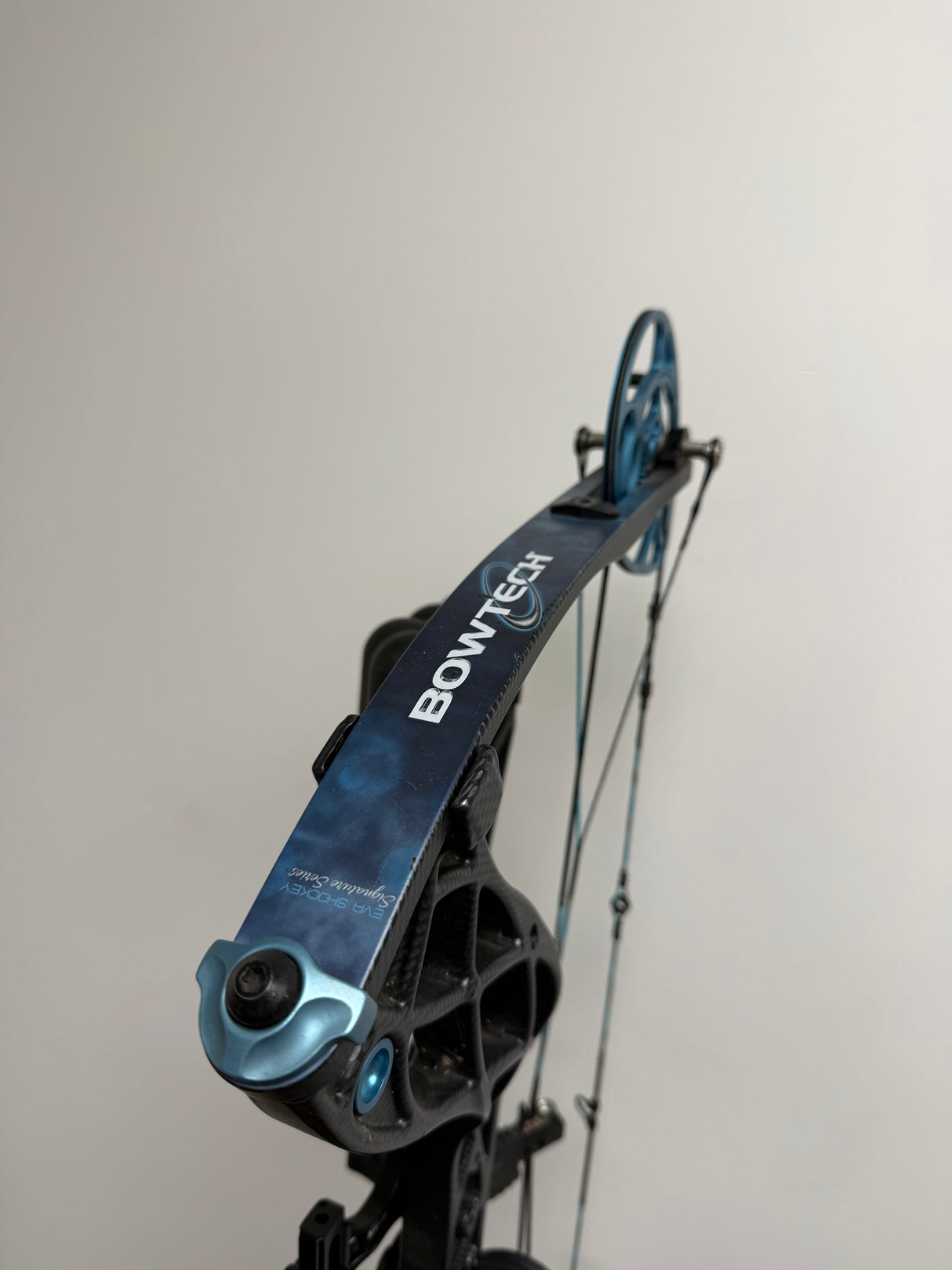 Bowtech Eva Shockey Gen 1 - Used