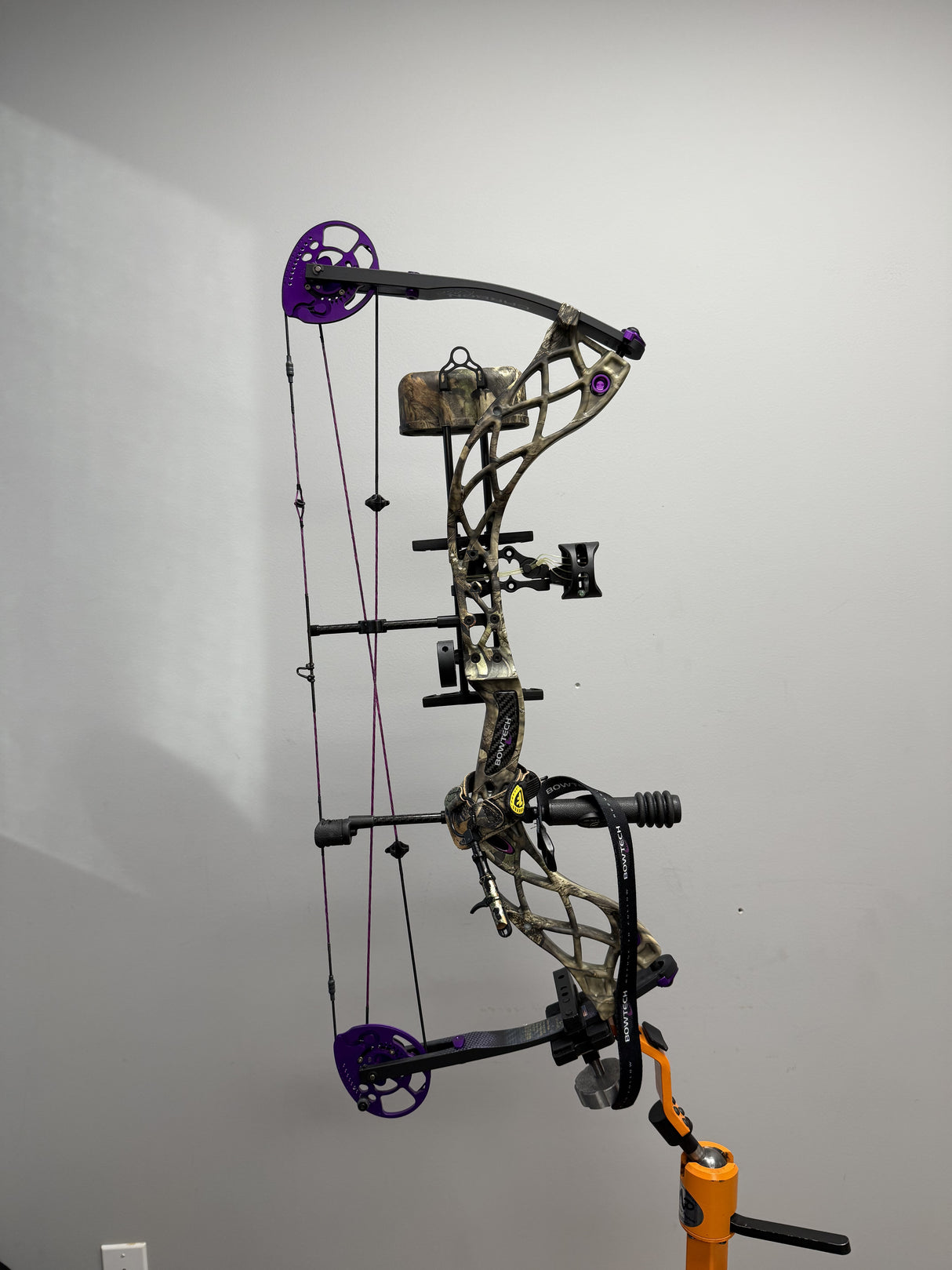 Bowtech Carbon Rose Package - Used